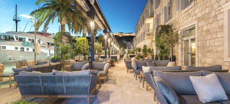 里瓦赫瓦尔游艇海港酒店(Riva Marina Hvar Hotel)图片