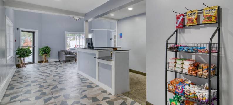 扬基快船旅馆 - 贝斯特韦斯特舒尔住宿精选酒店(Yankee Clipper Inn, SureStay Collection by Best Western)图片