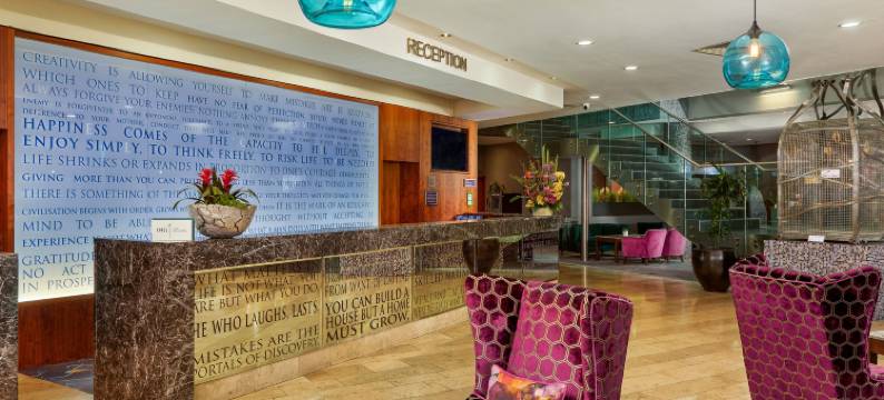 都柏林布兰察斯镇皇冠假日酒店(Crowne Plaza DUBLIN - BLANCHARDSTOWN by IHG)图片