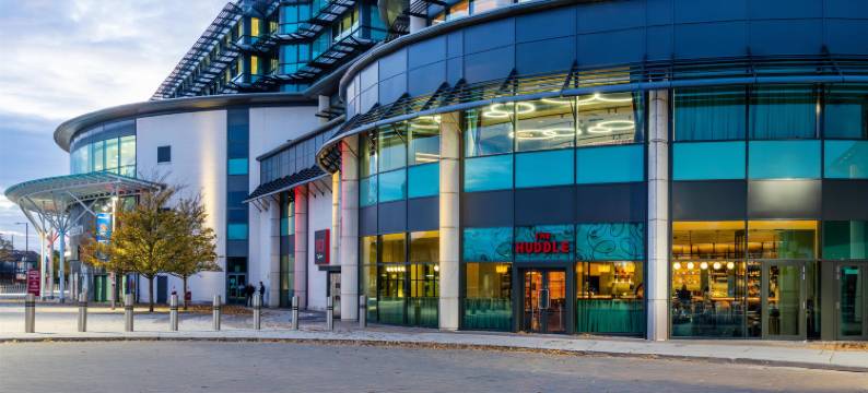 伦敦特威克纳姆体育场酒店(Radisson RED London Twickenham)图片