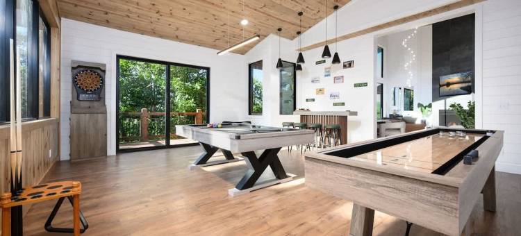 坐下来家庭度假屋 扑克 飞镖 台球(Sit n Go Family Retreat Poker Darts Billiards)图片