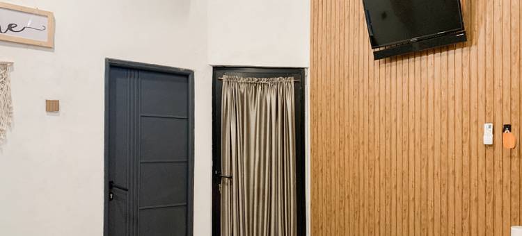 RedDoorz at Villa Zea Sayangheulang Garut图片