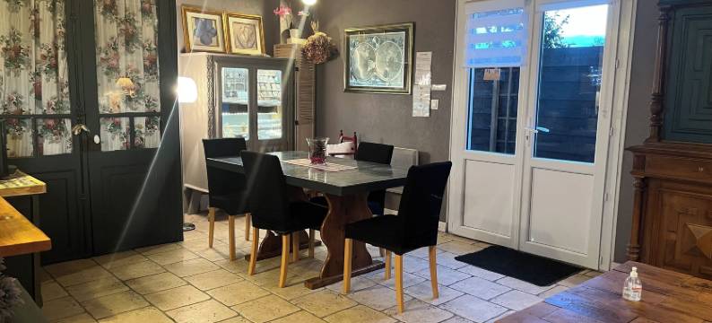 佩耶鲁塔斯旅馆(Chambres et Gîte Peyroutas "Amélie" à Vignonet St Emilion)图片