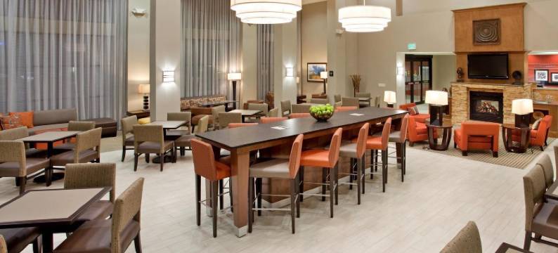 希尔顿欢朋套房酒店-菲尼克斯城格兰岱尔/韦斯特盖特(Hampton Inn & Suites Phoenix Glendale-Westgate)图片