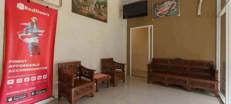 红多兹酒店-近棉兰亚当马利克医院2号(RedDoorz Near RS Adam Malik Medan 2)图片
