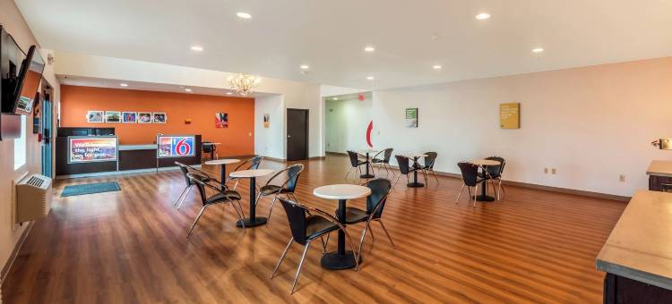 德克萨斯乔丹顿 6 号汽车旅馆(Motel 6 Jourdanton, TX)图片