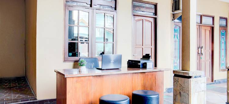 巴厘巴板O酒店靠近塔曼贝鲁昂马杜(原棕榈咖啡旅馆)(Hotel O Balikpapan Near Taman Beruang Madu Formerly Palm Cafe Inn)图片