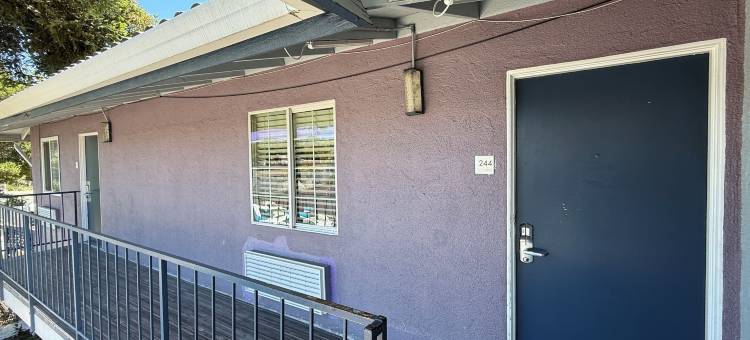 索拉诺旅馆 瓦列霍纳帕谷 / 六旗乐园(Solano Inn Vallejo Napa Valley / Six Flags)图片