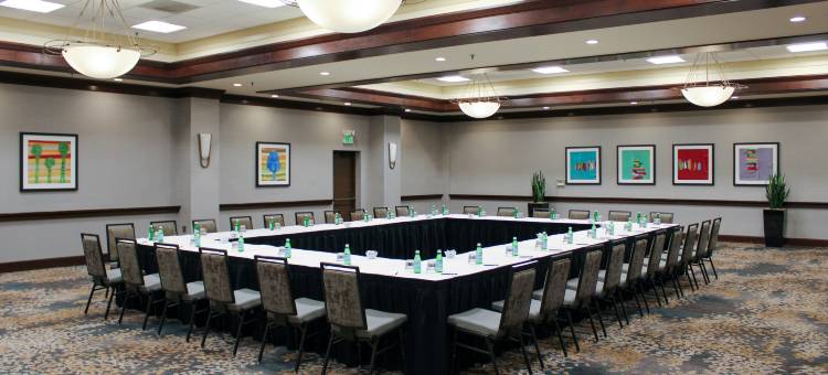 希尔顿萨克拉门托阿登西酒店(Hilton Sacramento Arden West)图片