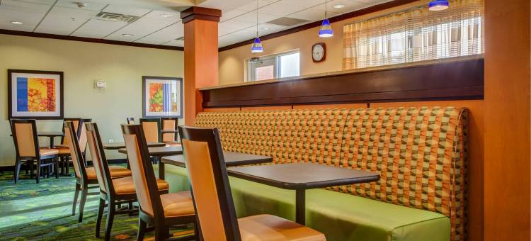 印第安纳波利斯诺布尔斯维尔万枫酒店及套房(Fairfield Inn & Suites Indianapolis Noblesville)图片