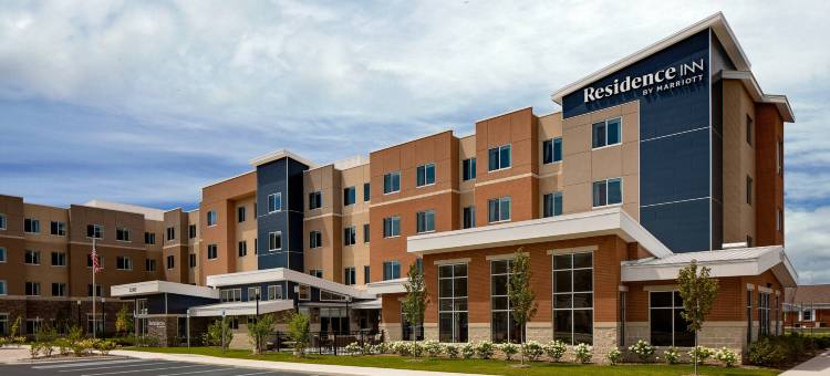 底特律法明顿山居家酒店(Residence Inn Detroit Farmington Hills)图片
