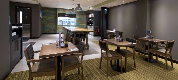 普瑞米尔伦敦南门酒店(Premier Inn London Southgate)图片