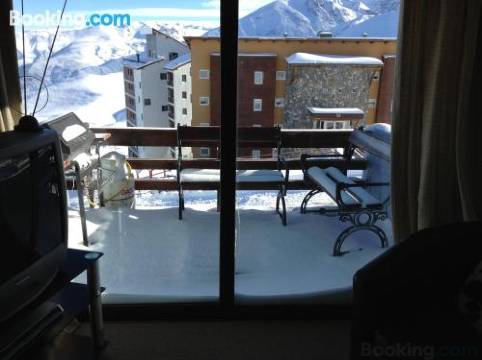 科罗拉多州滑雪公寓(Ski in-Out Apartment in El Colorado)
