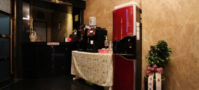 成信大学站PAV(Sungshin University Station Pav)图片