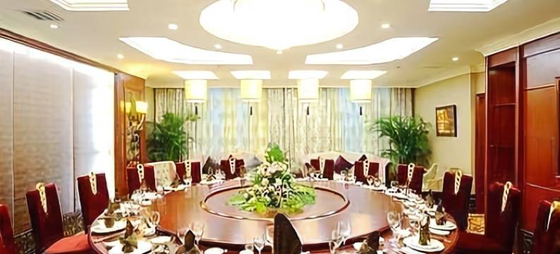 环球大酒店(长春伪满皇宫新天地购物公园店)图片