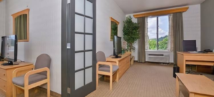 西雅图塔克维拉机场舒适套房酒店(Comfort Suites Airport Tukwila Seattle)图片