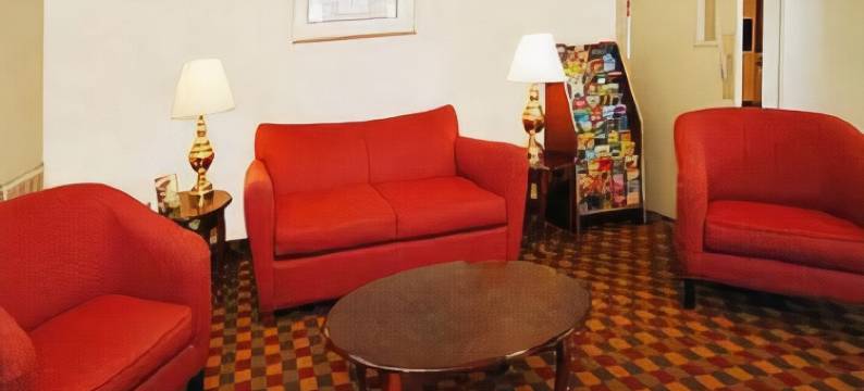 伯灵顿I-40伊克诺旅馆(Econo Lodge Burlington I-40)图片