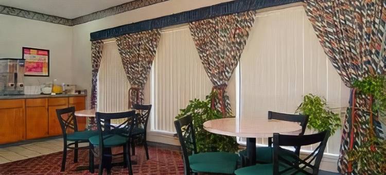 特克萨卡纳I-30伊克诺旅馆(Econo Lodge Texarkana I-30)图片