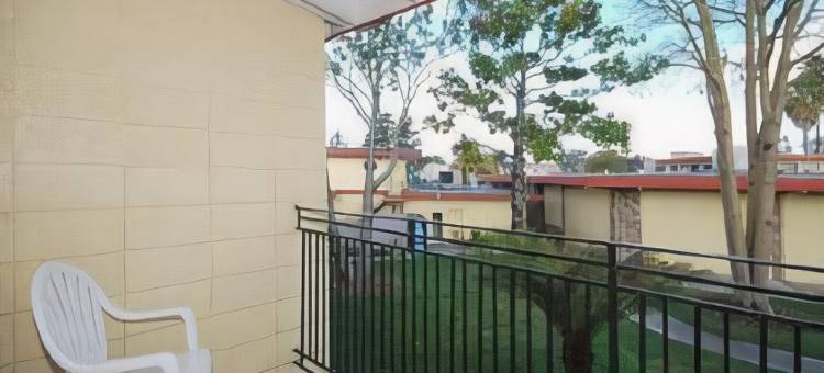 奥克兰机场伊克诺旅馆套房(The Garden Inn Oak)图片