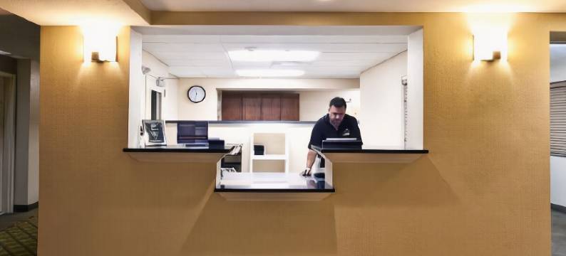 Candlewood Suites FT迈尔斯堡我- 75(Candlewood Suites FT MYERS I-75 by IHG)图片