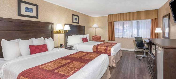 高贵林华美达酒店(Ramada by Wyndham Coquitlam)图片
