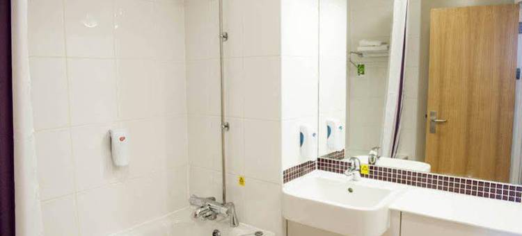 海多克公园 M6 J23 普瑞米尔酒店(Premier Inn Haydock Park/M6 J23)图片