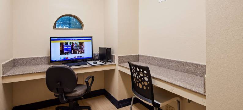 圣安东尼奥机场贝斯特韦斯特SureStay Plus酒店(SureStay Plus Hotel by Best Western San Antonio Airport)图片