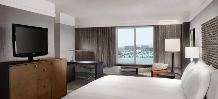 旧金山机场北湾希尔顿逸林酒店(DoubleTree by Hilton San Francisco Airport North Bayfront)图片