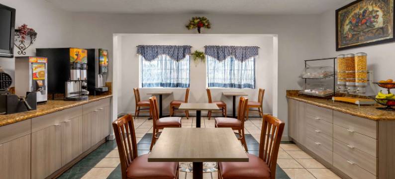 林肯温德姆麦客达套房酒店(Microtel Inn & Suites by Wyndham Lincoln)图片