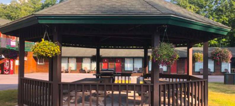 旧福奇阿第伦达克酒店(Adirondack Lodge Old Forge)图片