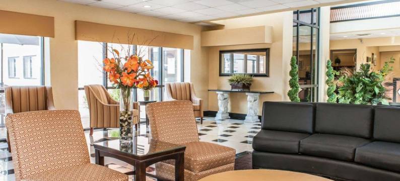 马图恩南品质套房酒店(Quality Inn & Suites Mattoon South)图片