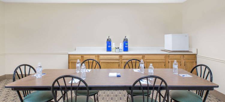 富兰克林温德姆麦客达客栈及套房酒店(Microtel Inn & Suites by Wyndham Franklin)图片