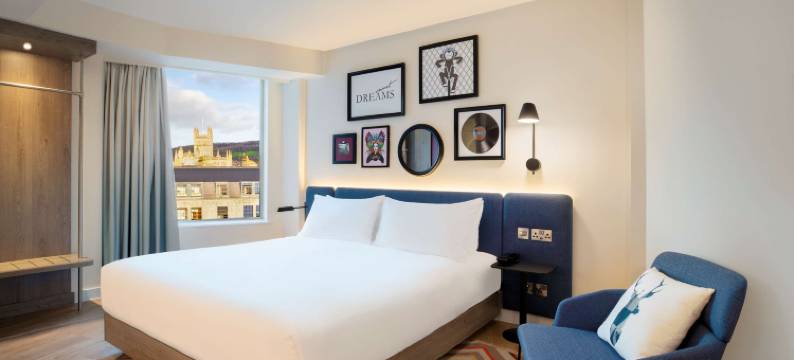 巴斯市希尔顿欢朋酒店(Hampton by Hilton Bath City)图片