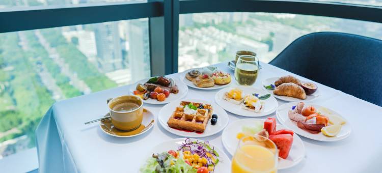 深圳南山深铁皇冠假日酒店图片