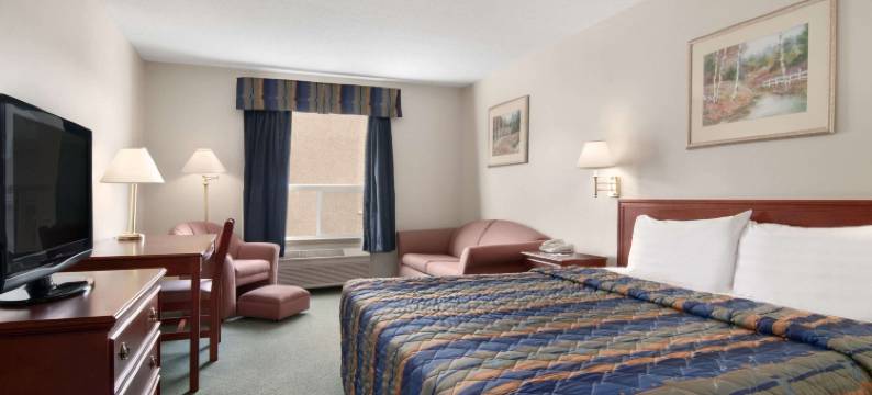 斯托尼平原Travelodge by Wyndham酒店(Travelodge by Wyndham Stony Plain)图片