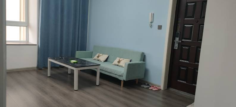 MBZjzy12702公寓(芳菲路1号分店)图片