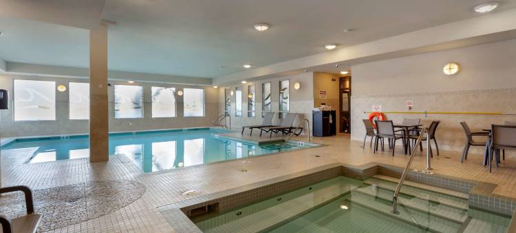 舍伍德帕克公园贝斯特韦斯特优质套房酒店(Best Western Plus Sherwood Park Inn  Suites)图片