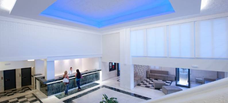 赫罗尼索斯酒店(Heronissos Hotel)图片