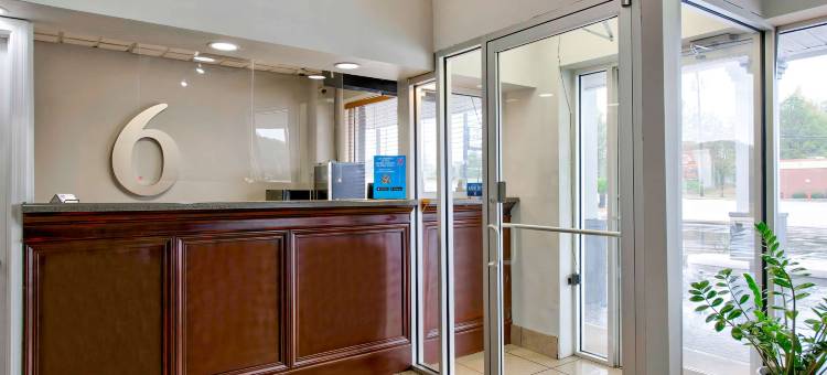 拜伦，GA的6号汽车旅馆(Motel 6 Byron, GA)图片