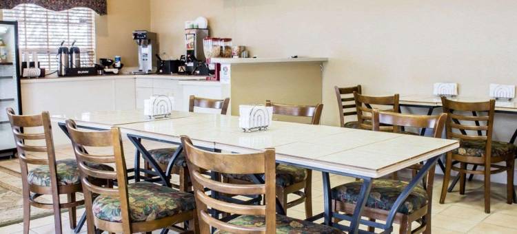 海恩斯城罗德威套房酒店(Rodeway Inn & Suites)图片