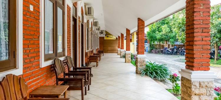 红多兹伊斯兰酒店-近戈尔肯阿罗克(RedDoorz Syariah Near Gor Ken Arok)图片