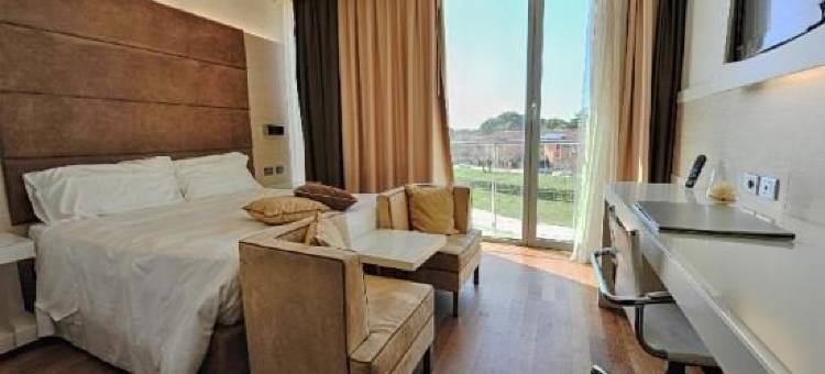 比萨塔广场酒店(Pisa Tower Plaza)图片