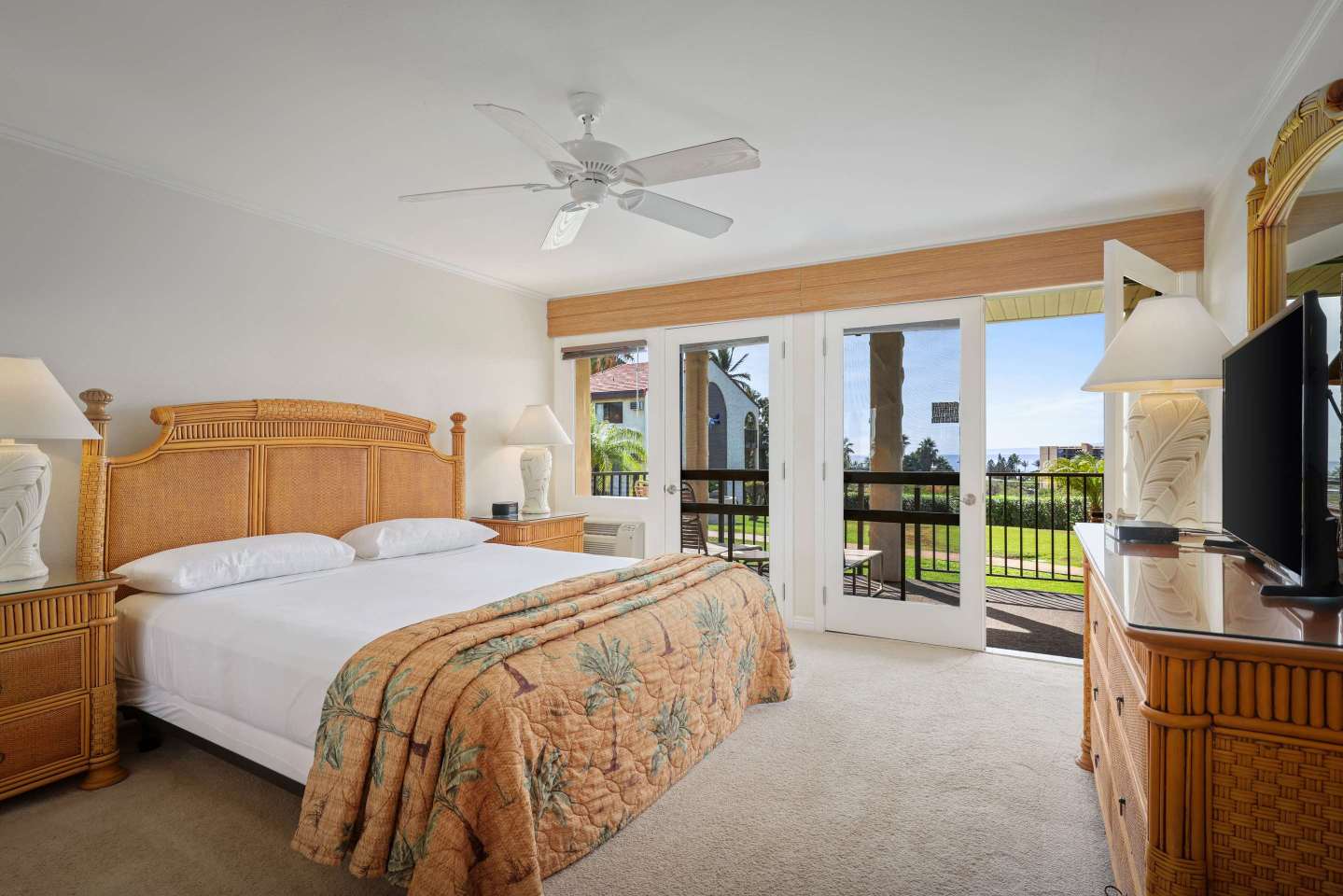 Aston Maui HillOver view