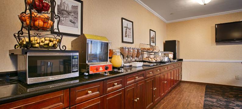 法拉盛皇庭贝斯特韦斯特酒店(Best Western Queens Court)图片