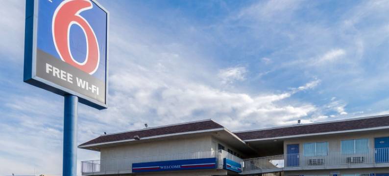 埃尔森特罗6号汽车旅馆(Motel 6 El Centro, CA)图片