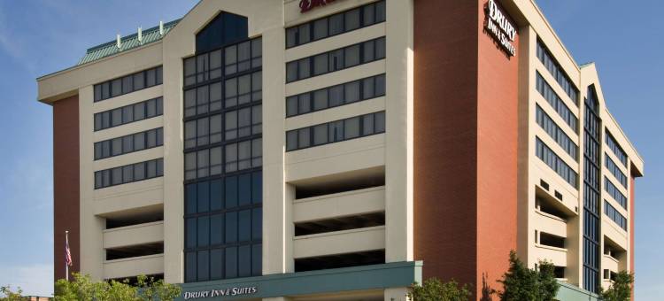 圣路易斯克雷夫科尔德鲁里套房酒店(Drury Inn & Suites St. Louis Creve Coeur)图片