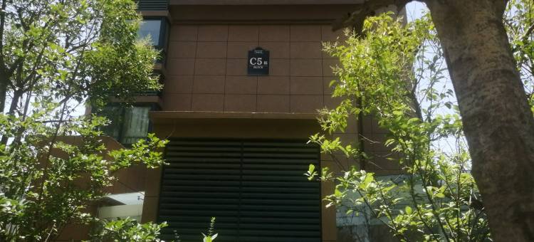 湖畔嘉苑乐途民宿(五大街分店)图片