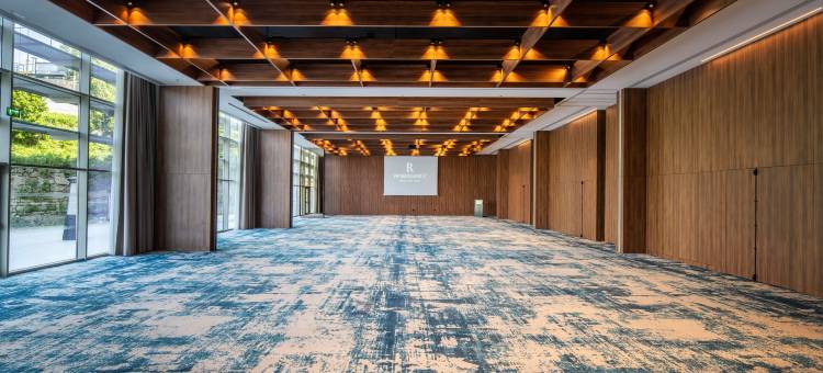 波尔图拉帕万丽酒店(Renaissance Porto Lapa Hotel)图片