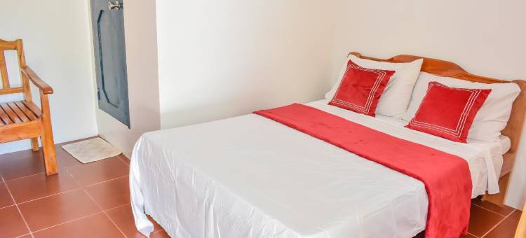 红多兹Plus酒店@卡莫特斯帕帕塔西(RedDoorz Plus @ Papa Tasie Camotes)图片