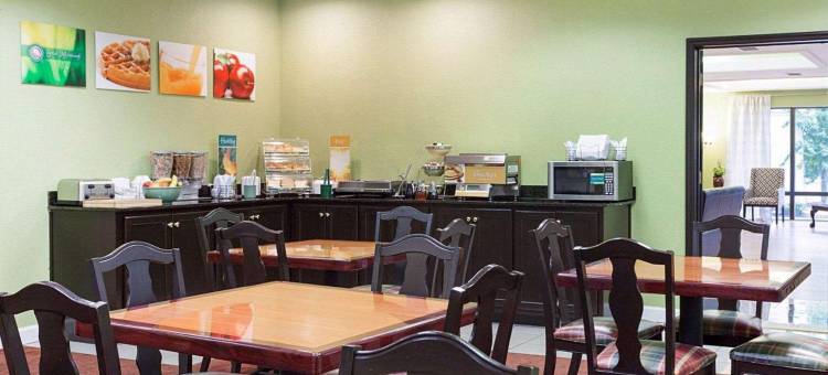凯艺套房酒店(Quality Inn & Suites Near Six Flags - Austell)图片